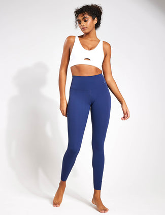 From r/yoga to r/rollerskating or trying some new r/mindfulness techniques,  our Nike Zenvy leggings are soft to move in, yet durable enough for you to  squat, spin, wash and wear again and