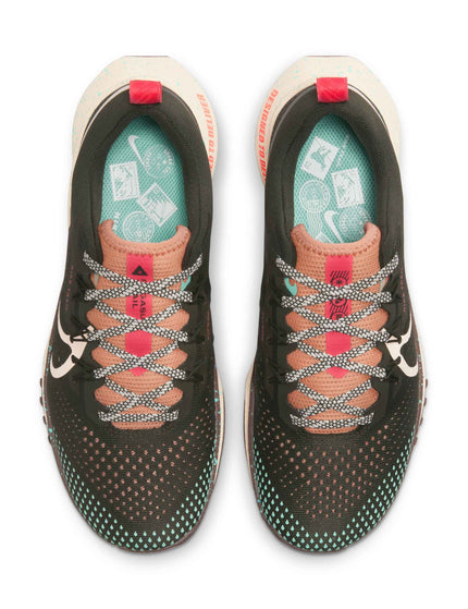 Nike Pegasus Trail 4 Shoes - Sequoia/Amber Brown/Emerald Rise/Guava Iceimage5- The Sports Edit